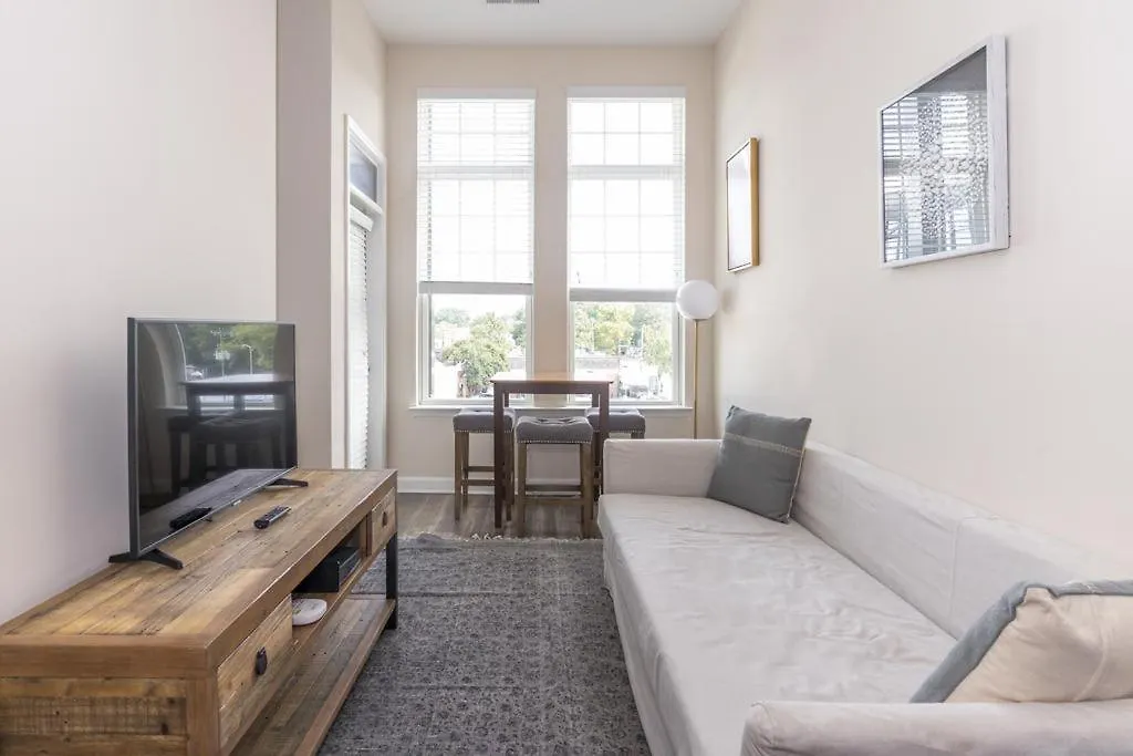 Urban Studio W Balcony Gym Apartment Charlotte United States
