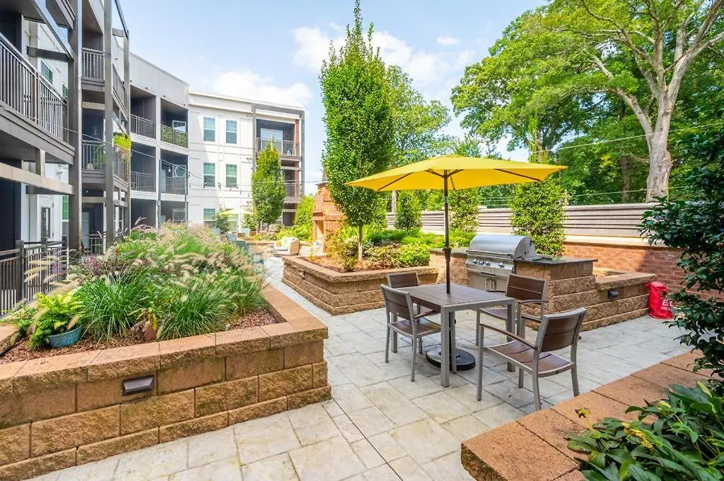 Urban Studio W Balcony Gym Apartment Charlotte